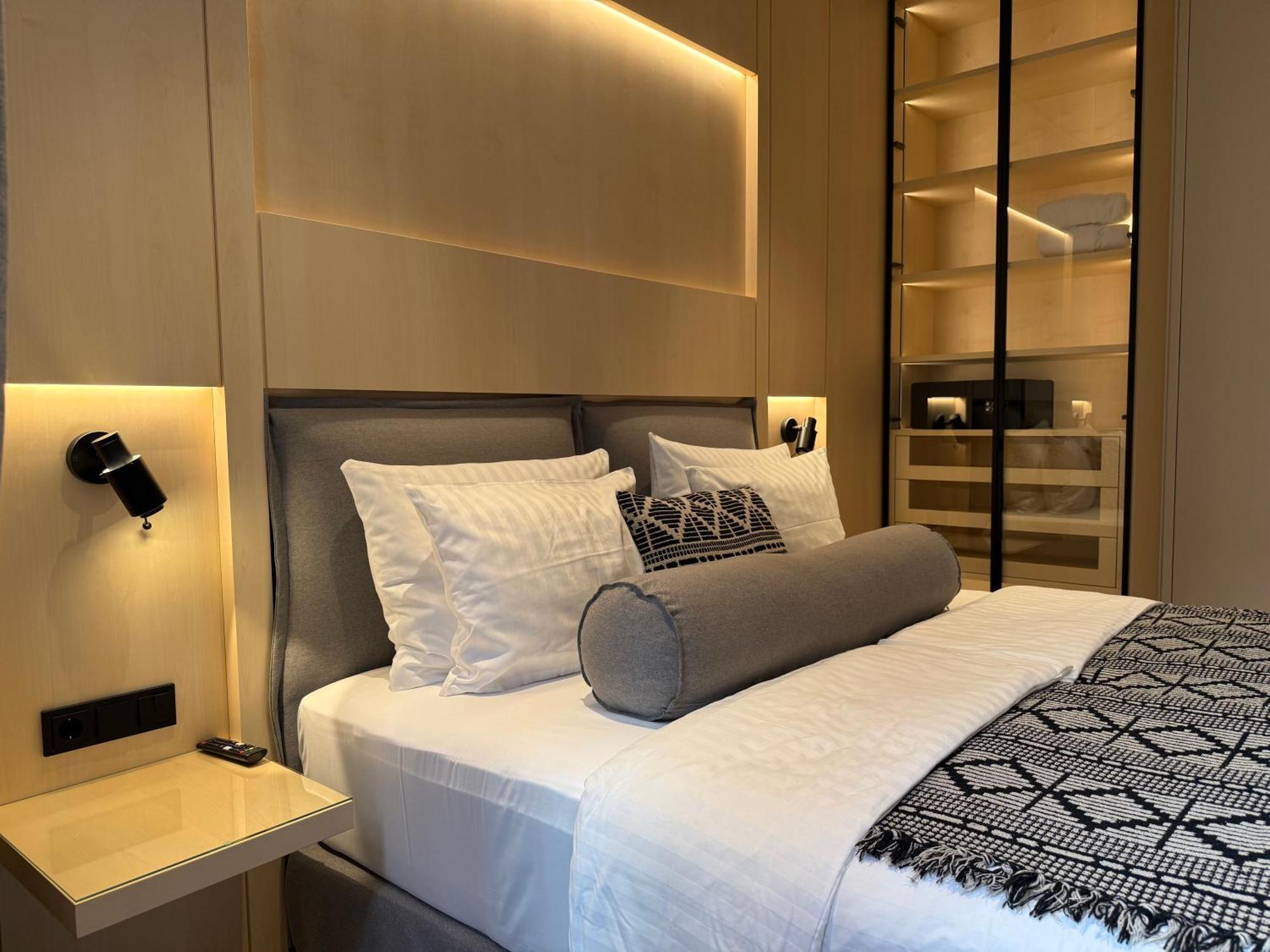 Mrstil Design Aparthotel — Photos 1